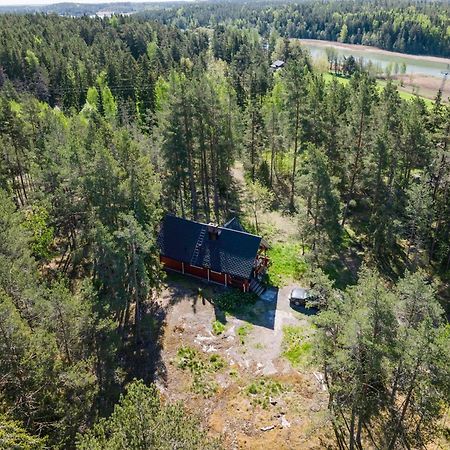 Villa Lomahyppaeys Naantali Exterior foto