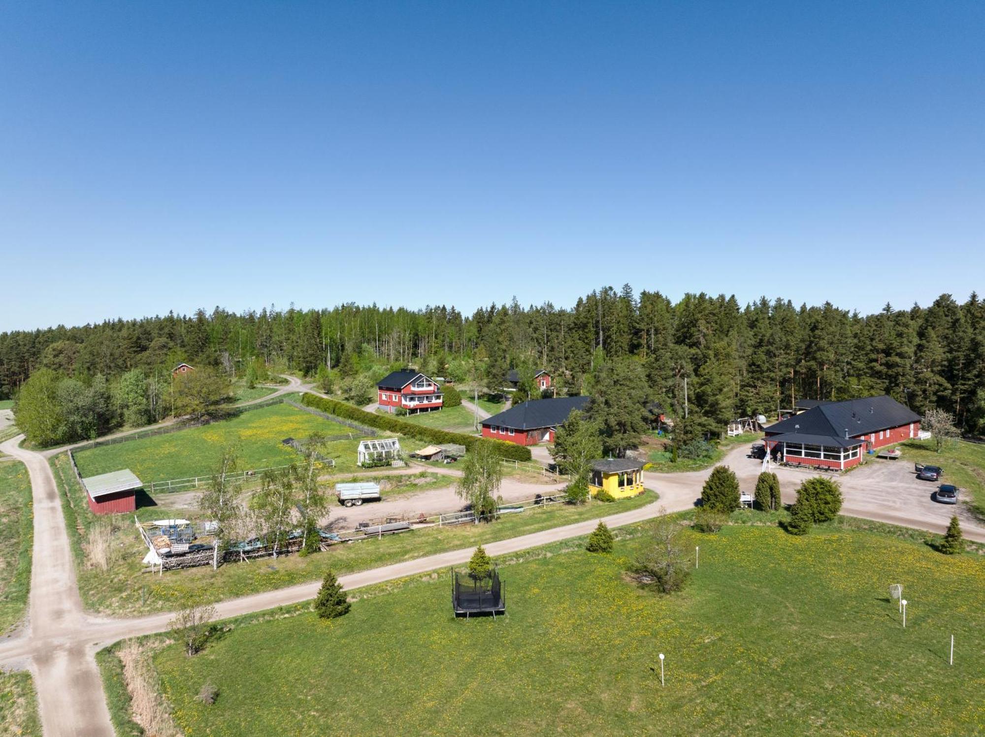 Villa Lomahyppaeys Naantali Exterior foto